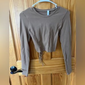 Cute boutique brown top!